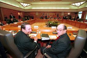 Summers, Greenspan attend G-7 gathering